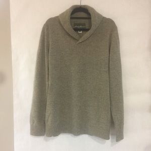 100% Lamb’s Wool Eddie Bauer  Men’s Sweater